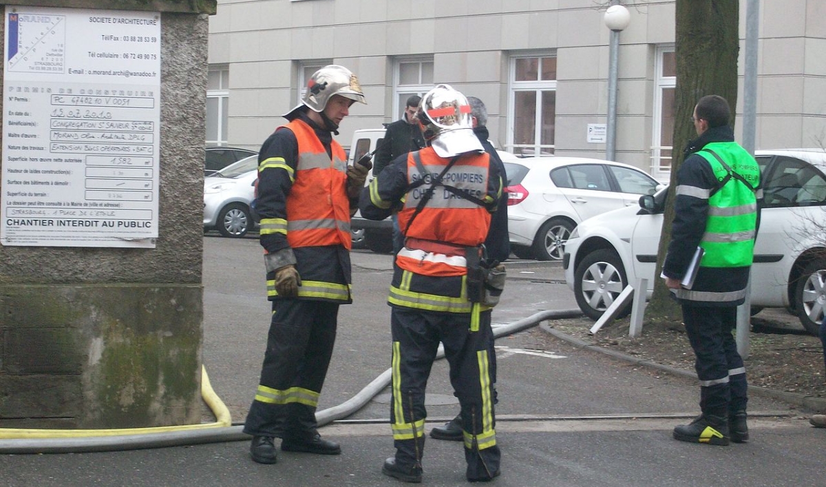 Sapeurs-pompiers (wikipédia)