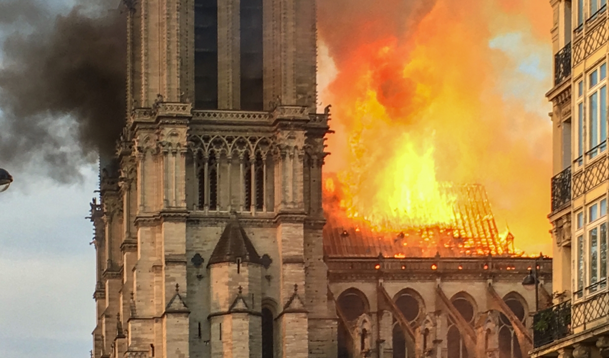 Incendie Notre-Dame de Paris (Photo_LeLaisserPasserA38_Wikimedia_Commons)