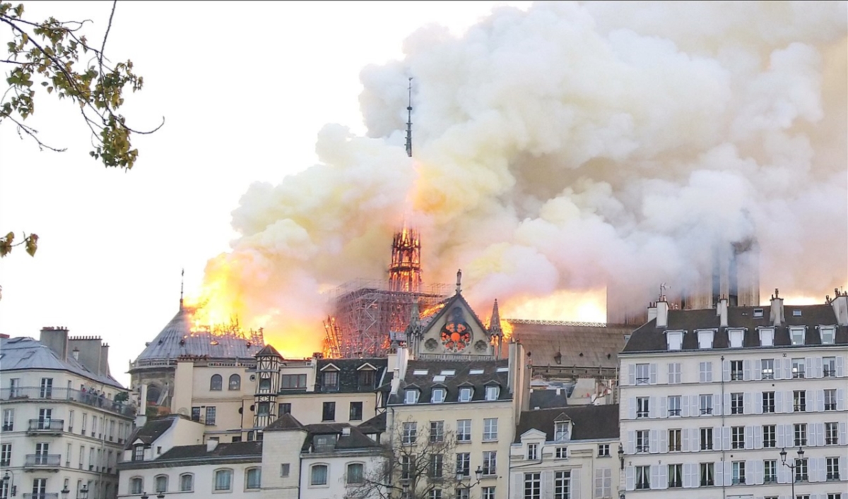 Incendie Notre-Dame de Paris (Cecile Pallares Brzezinski_Wikimedia_Commons) Incendie Notre-Dame de Paris (Cecile Pallares Brzezinski_Wikimedia_Commons)