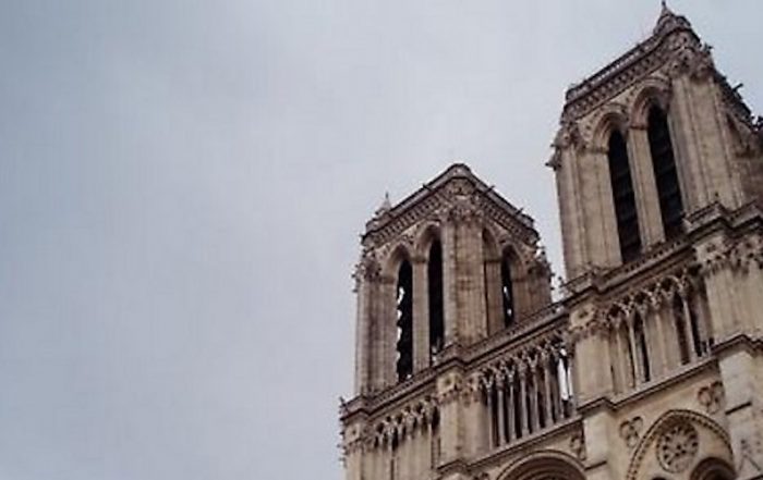 Sondage-Notre-Dame-Caméras-piétons-fichier-Monsanto-incendie-d’un-immeuble-et-évacuation-d’un-lycée-les-actus-du-vendredi-10-mai-2019-Notre-Dame.-by-ilonatermors-is-licensed-under-CC-BY-2.0