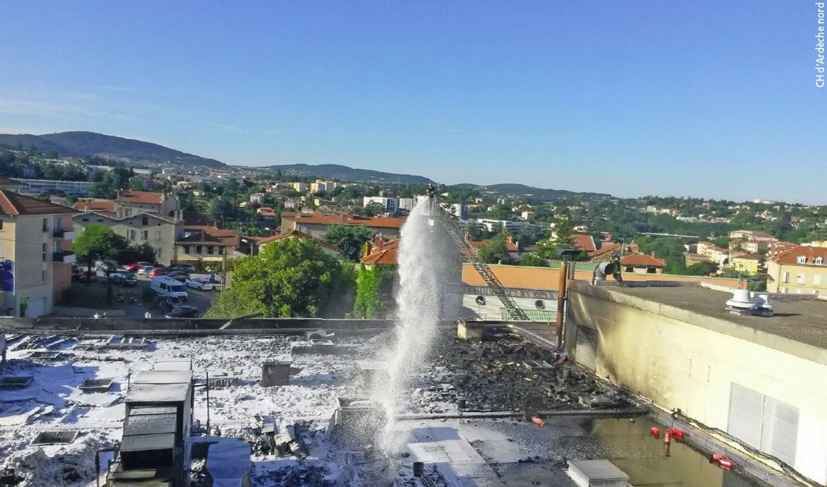 L’hôpital d’Annonay s’est vite remis des flammes (photo 1 CH d’Ardèche nord). L'hôpital d'Annonay s'est vite remis des flammes (photo 1 CH d'Ardèche nord).