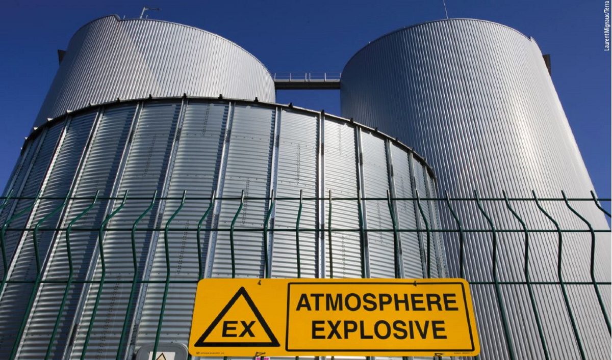 La réglementation Atex, illustrée par le digesteur de l'usine de méthanisation de Varennes-Jarcy (Photo Laurent Mignaux/Terra)