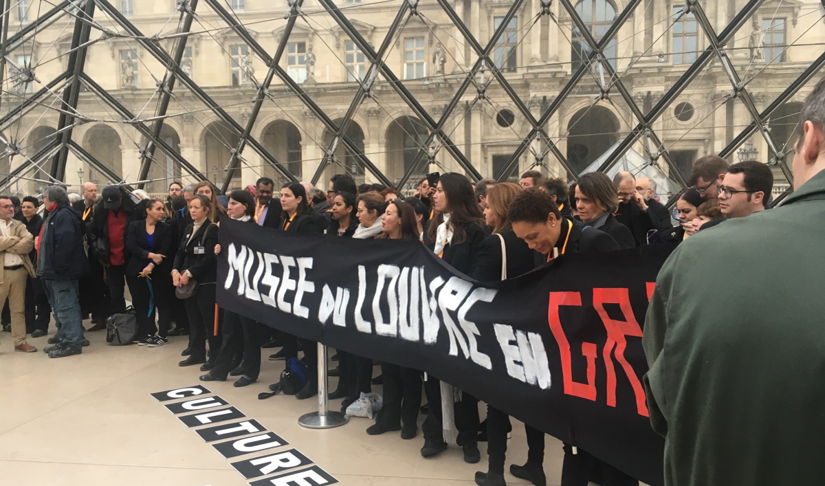 Grève au Louvre. (Photo @veronekbontemps_Twitter). Grève au Louvre. (Photo @veronekbontemps_Twitter).
