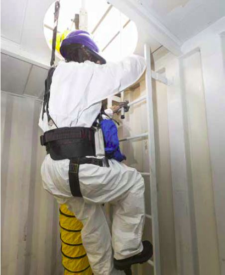 Travail en espace confiné (crédit CNPP).