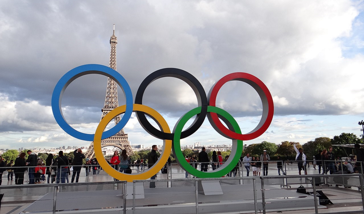 Jeux Olympiques Paris 2024 (Photo Anne Jea. Wikimedia_commons).