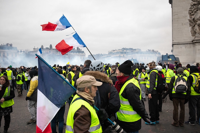 Manifestation Gilets Jaunes - troubles politiques. Photo 500px.com/ortelpa/Flickr/CC