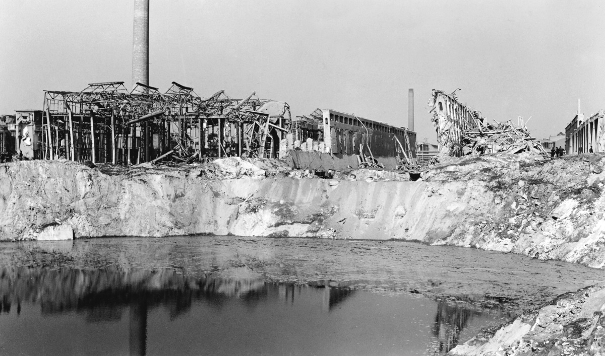 Nitrate d'ammonium - Cratère après l'explosion d'Oppau 1921 - Crédit: BASF/Wikimedia Commons
