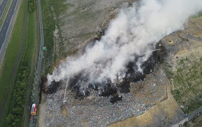 Incendie dans un casier d’une ISDND à Curgies (Nord) en mai 2020 (Aria 5546) - Crédit Sdis59