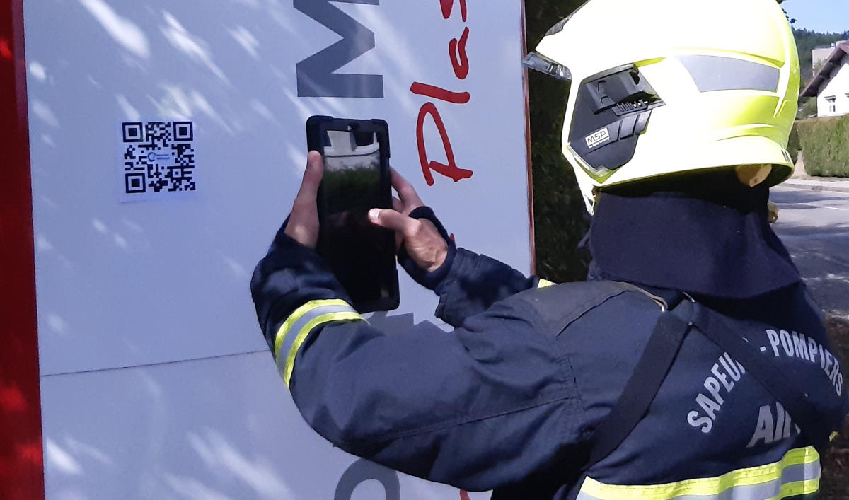 L’application QRCode sécurité bâtiment est destinée à améliorer l’intervention des pompiers sur bâtiment en feu. Crédit : Sdis 01 L'application QRCode sécurité bâtiment est destinée à améliorer l'intervention des pompiers sur bâtiment en feu. Crédit : Sdis 01