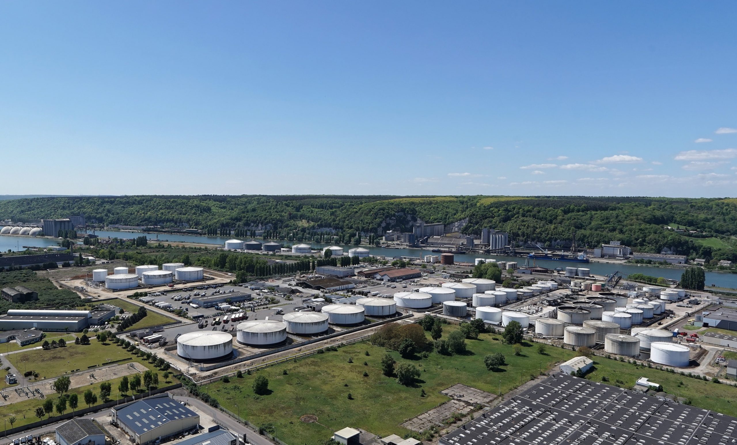 Entreprise Rubis Terminal – Photo RT Aval Entreprise Rubis Terminal - Photo RT Aval