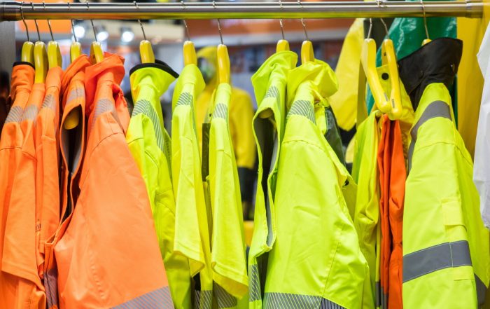 Le marché des EPI - Crédit : Aintschie/AdobeStock