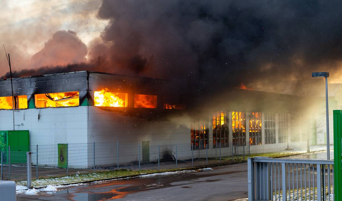 Les incendies et explosions restent la première cause des sinistres, en France et dans le monde. AdobeStock/Spunx