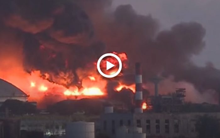 Incendie causé par la foudre sur un dépôt pétrolier à Cuba. (Capture d'écran YouTube_Euronews).
