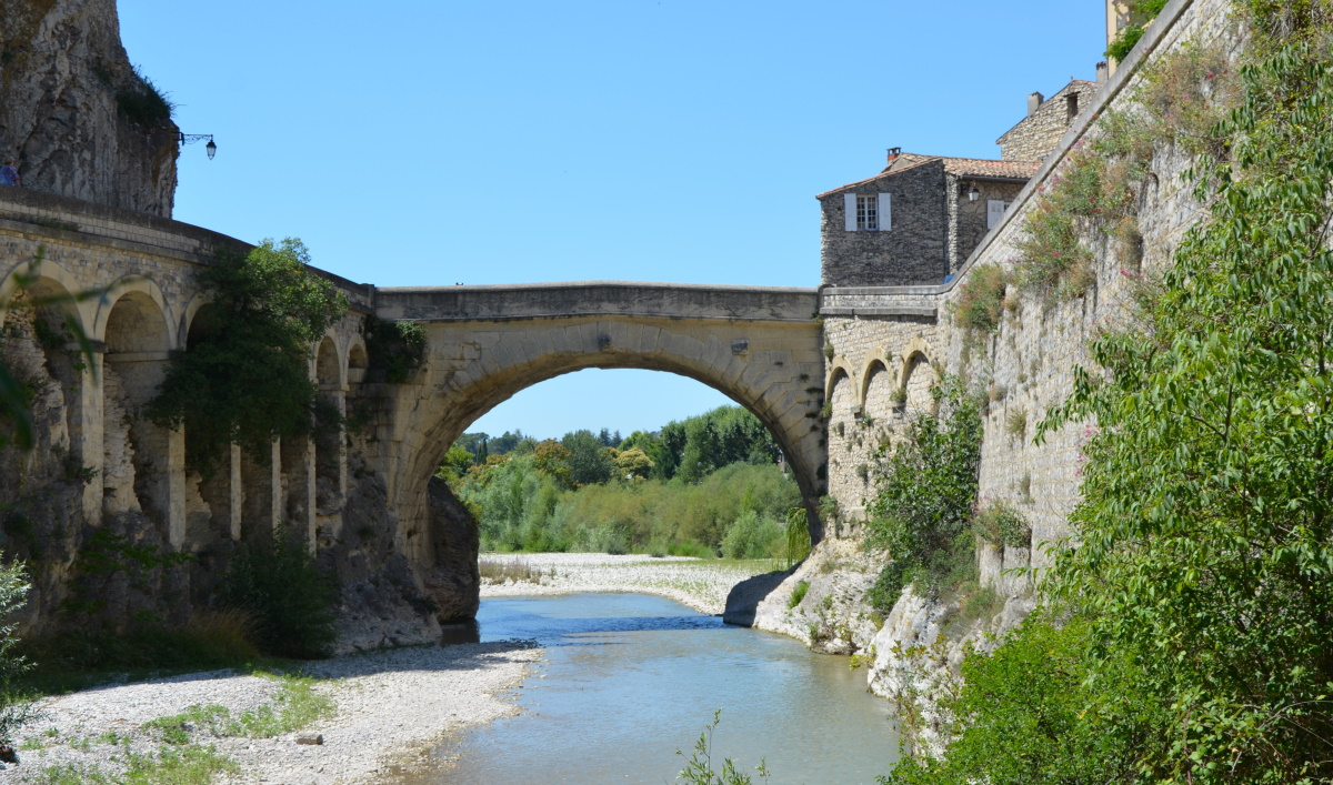 Au niveau du pont romain datant du 1er siècle les eaux sont montées de 15m en quelques minutes - Crédit : Carole Raddato-Flickr-Cc