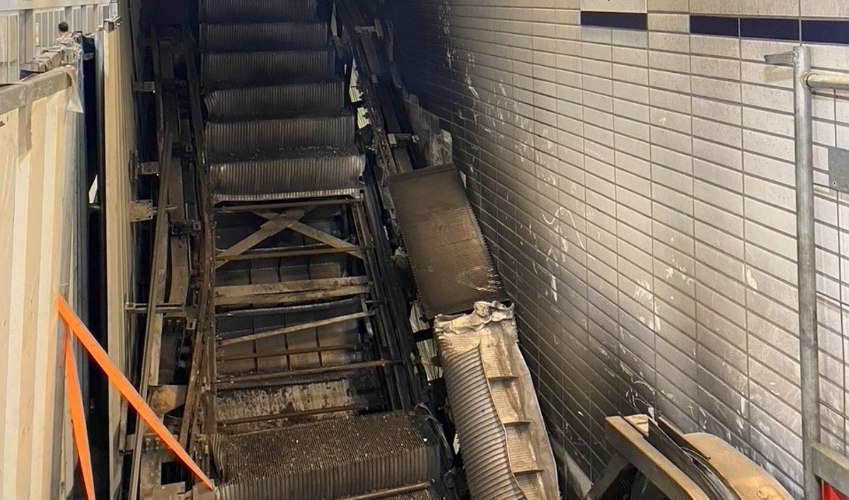 Escalier mécanique du métro de Toulouse après l'incendie du 30 octobre 2021 - Crédit : René Dosne-Face au Risque