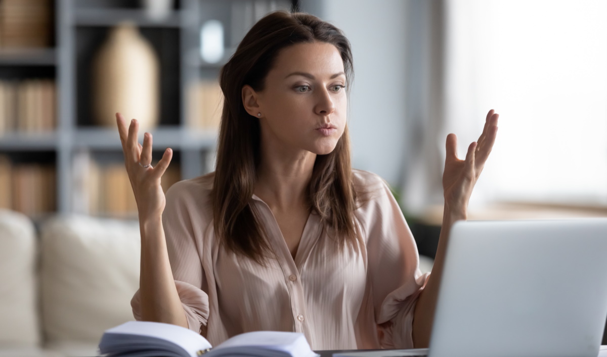 Stress au travail - Crédit : fizkes-AdobeStock