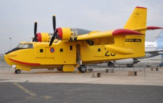 Canadair CL-215 au Musée de l'Air et de l'Espace. Crédit : Flickr-ERIC SALARD