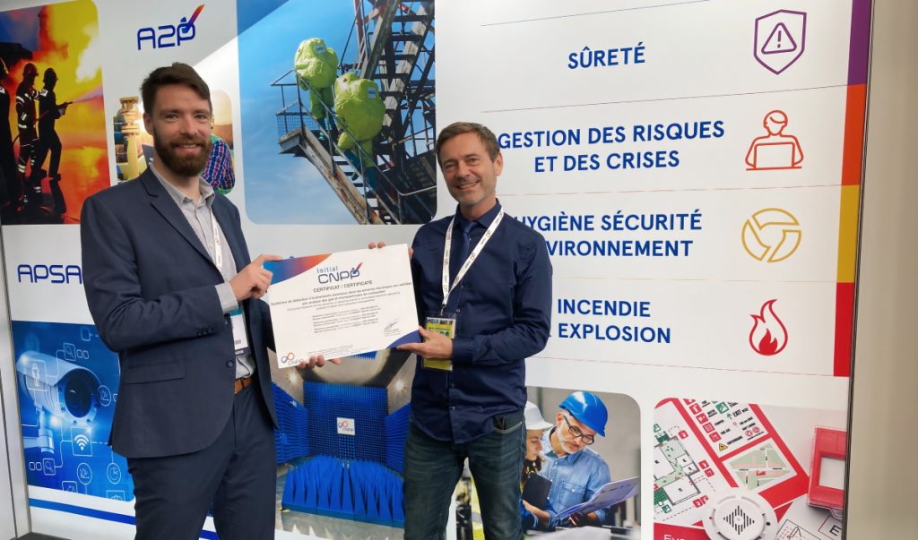 Remise de la certification CNPP Initial à HDSN pour la solution E-Predict. (Credit photo CNPP). Remise de la certification CNPP Initial à HDSN pour la solution E-Predict. (Credit photo CNPP).