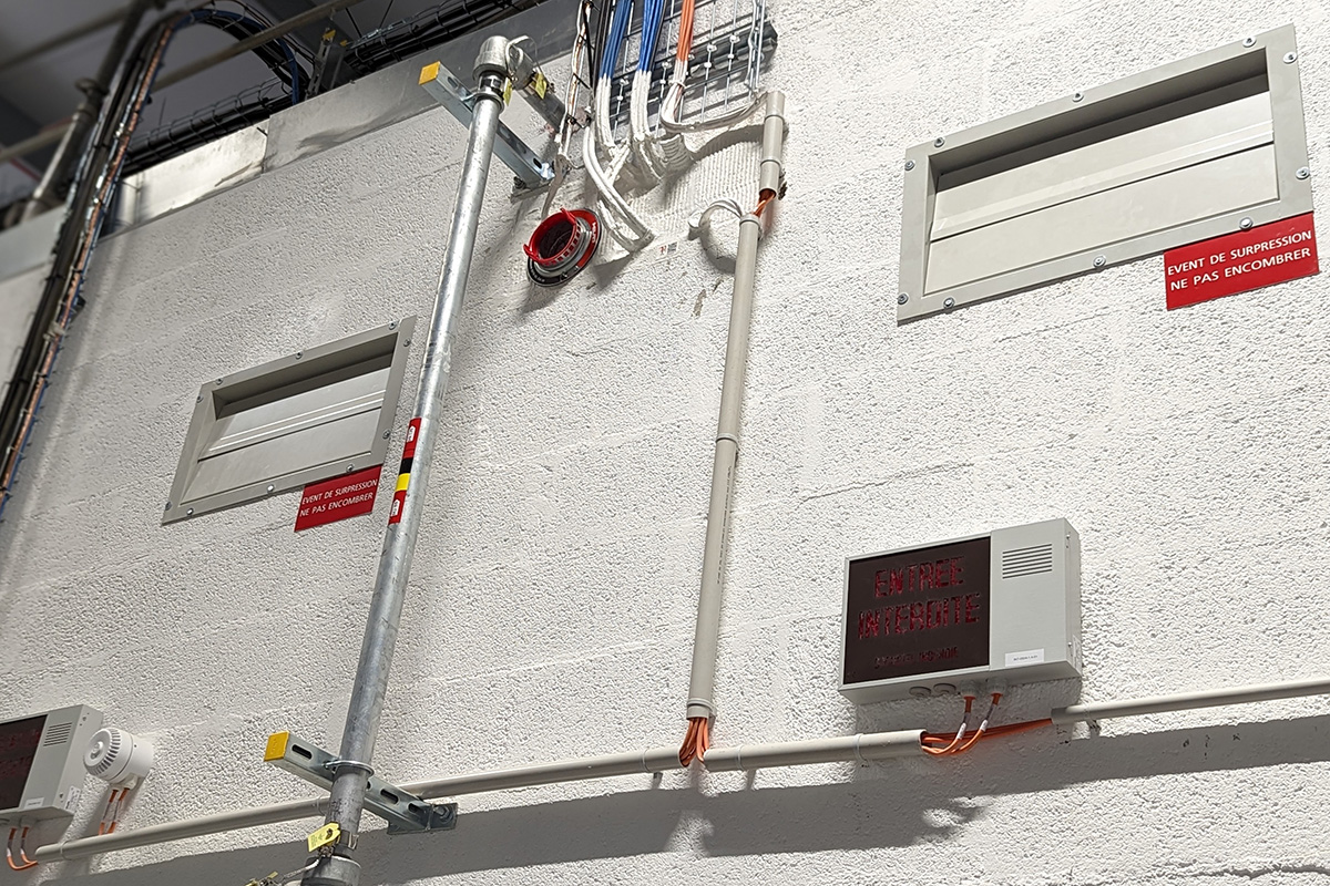 Évent de suppression et calfeutrement intumescent du SBG5.