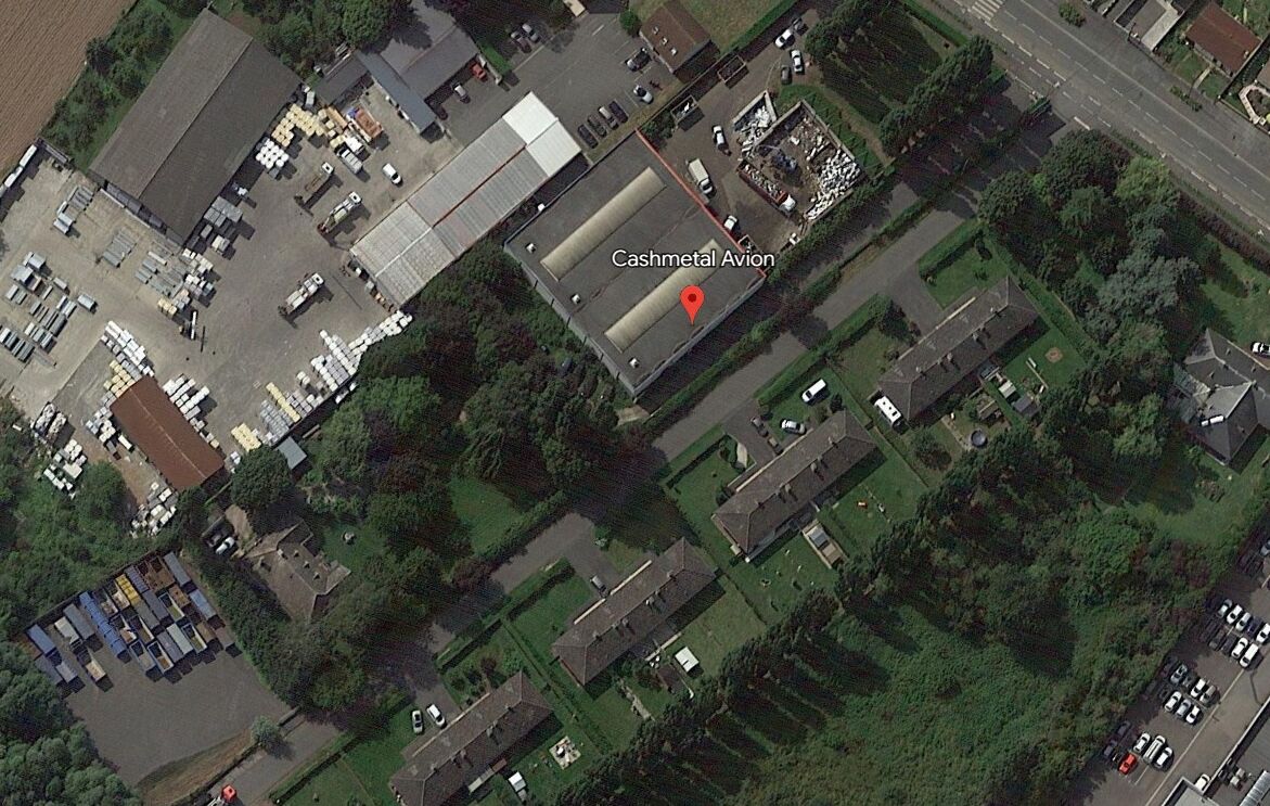 Le site de l’entreprise de stockage de déchets métalliques Cashmetal à Avion, où l’incendie de batteries lithium a eu lieu. (Capture Google Earth). Le site de l'entreprise de stockage de déchets métalliques Cashmetal à Avion, où l'incendie de batteries lithium a eu lieu. (Capture Google Earth).