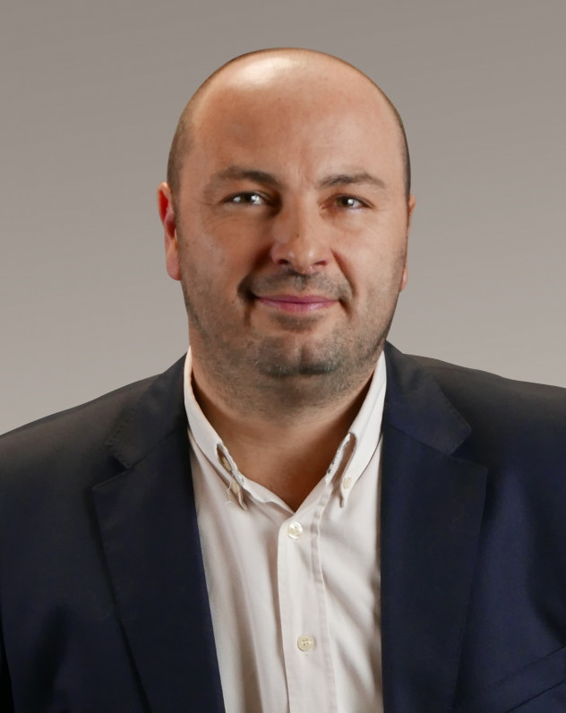 Renaud GHIA – Président de TIXEO Renaud GHIA - Président de TIXEO