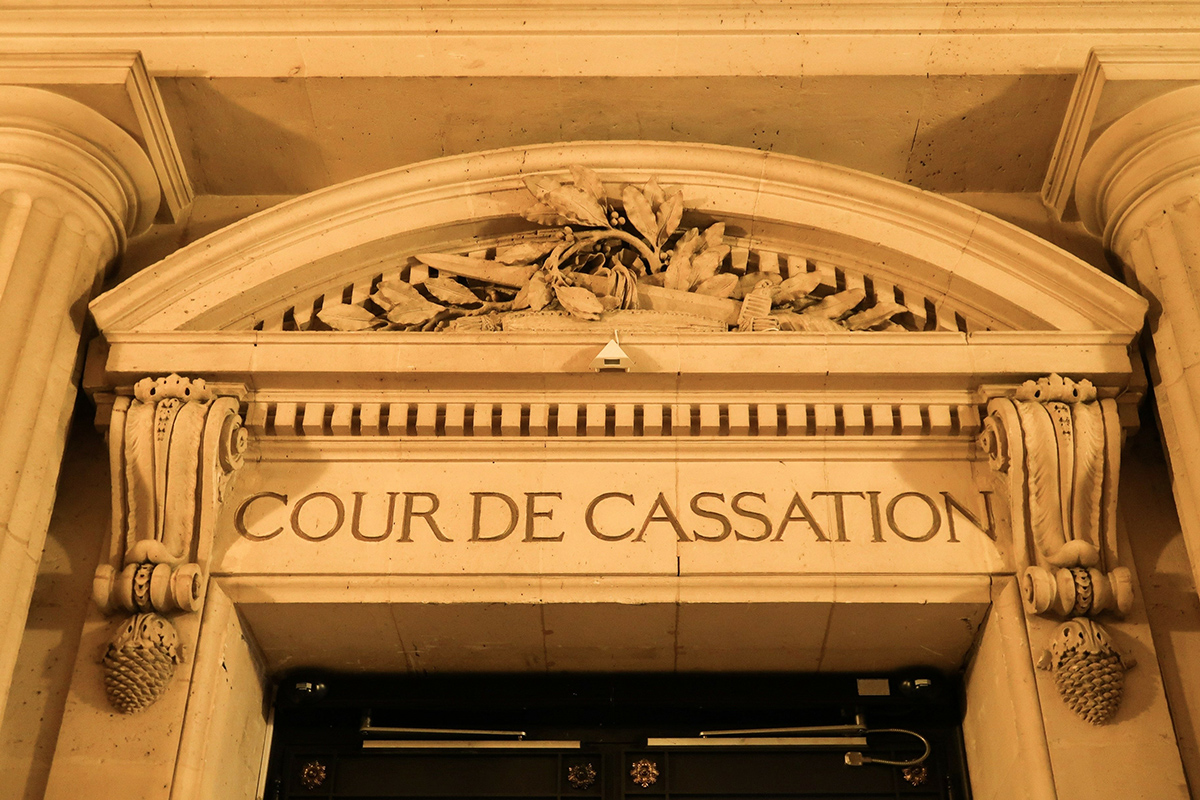 Fronton de la Cour de Cassation au Palais de Justice de Paris - Crédit: Florence Piot-AdobeStock