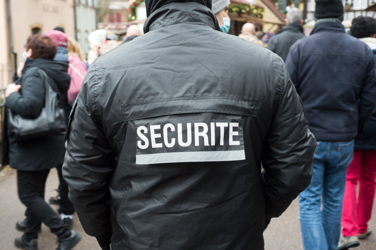 Une ordonnance relative aux activités privées de sécurité du 16 mai 2023 s'applique sur la loi sécurité globale de mai 2021. (Crédit photo AdobeStock _ pixarno).