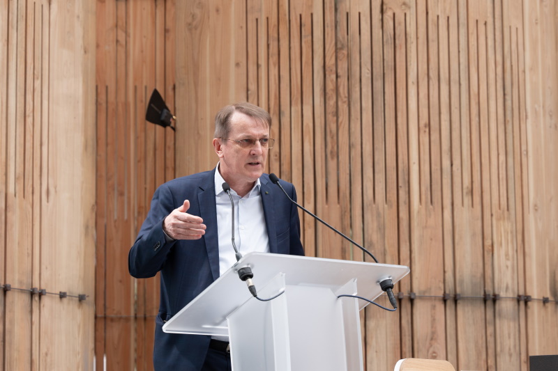 Jean-Michel Servant au Forum international bois construction 2025.