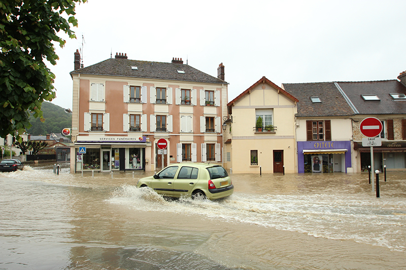 Inondations à Gif-sur-Yvette le 1er juin 2016. © Lionel Allorge/Wikimedia Inondations à Gif-sur-Yvette le 1er juin 2016. © Lionel Allorge/Wikimedia