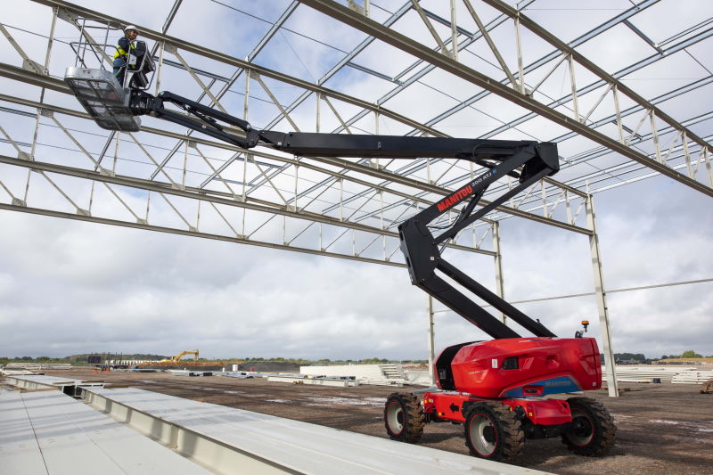 Deux arrêtés en date 25 septembre 2025 modifient les modalités de l’autorisation de conduite des équipements de travail mobiles automoteurs et des équipements de levage. Crédit : Wikimedia – Groupe Manitou Deux arrêtés en date 25 septembre 2025 modifient les modalités de l’autorisation de conduite des équipements de travail mobiles automoteurs et des équipements de levage. Crédit : Wikimedia - Groupe Manitou