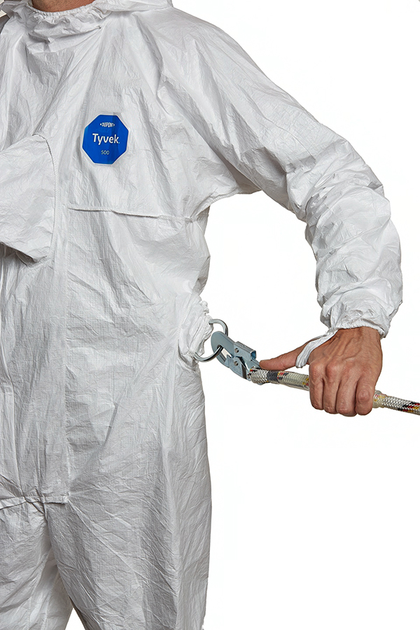 Combinaison DuPont Tyvek 500 HP modèle TY178 – Crédit : DuPont Combinaison DuPont Tyvek 500 HP modèle TY178 – Crédit : DuPont