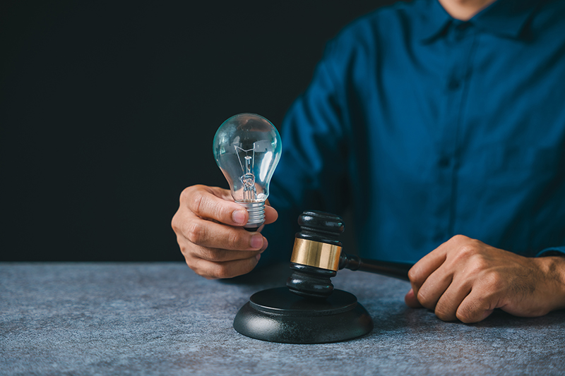 Le principe de la propriété industrielle : comment protéger et valoriser l’innovation © Sorapop/AdobeStock Le principe de la propriété industrielle : comment protéger et valoriser l’innovation © Sorapop/AdobeStock