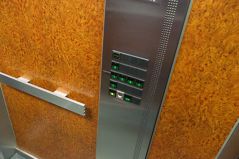 Intérieur d’ascenseur © Frédéric Bisson/Flickr Intérieur d'ascenseur © Frédéric Bisson/Flickr